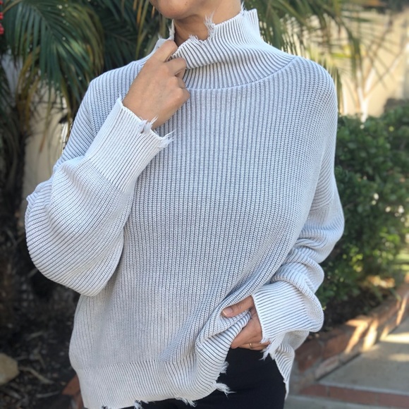 NWT YOUNG FABULOUS AND BROKE Distressed Cameron Oversized Turtleneck Sweater S/M - Picture 2 of 6